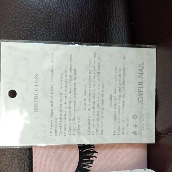 Eyelash Makeup Pouch with Goodies - Picture 9 of 14